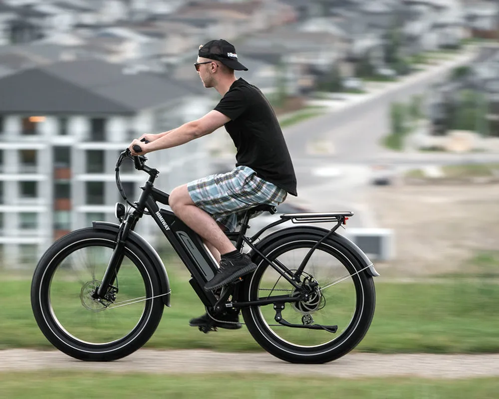 Ciclista paseando con una Himiway D3 Cruiser